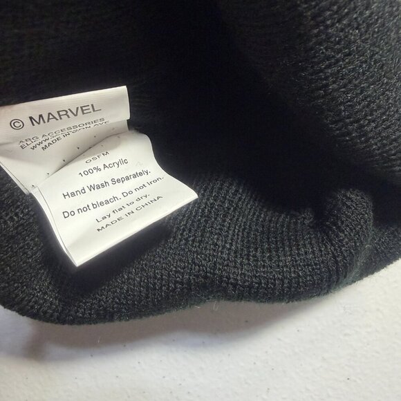 Marvel Avengers Pom Beanie Black Knit Winter Hat Boys/Girls/Adults Cozy Warm - Picture 4 of 4